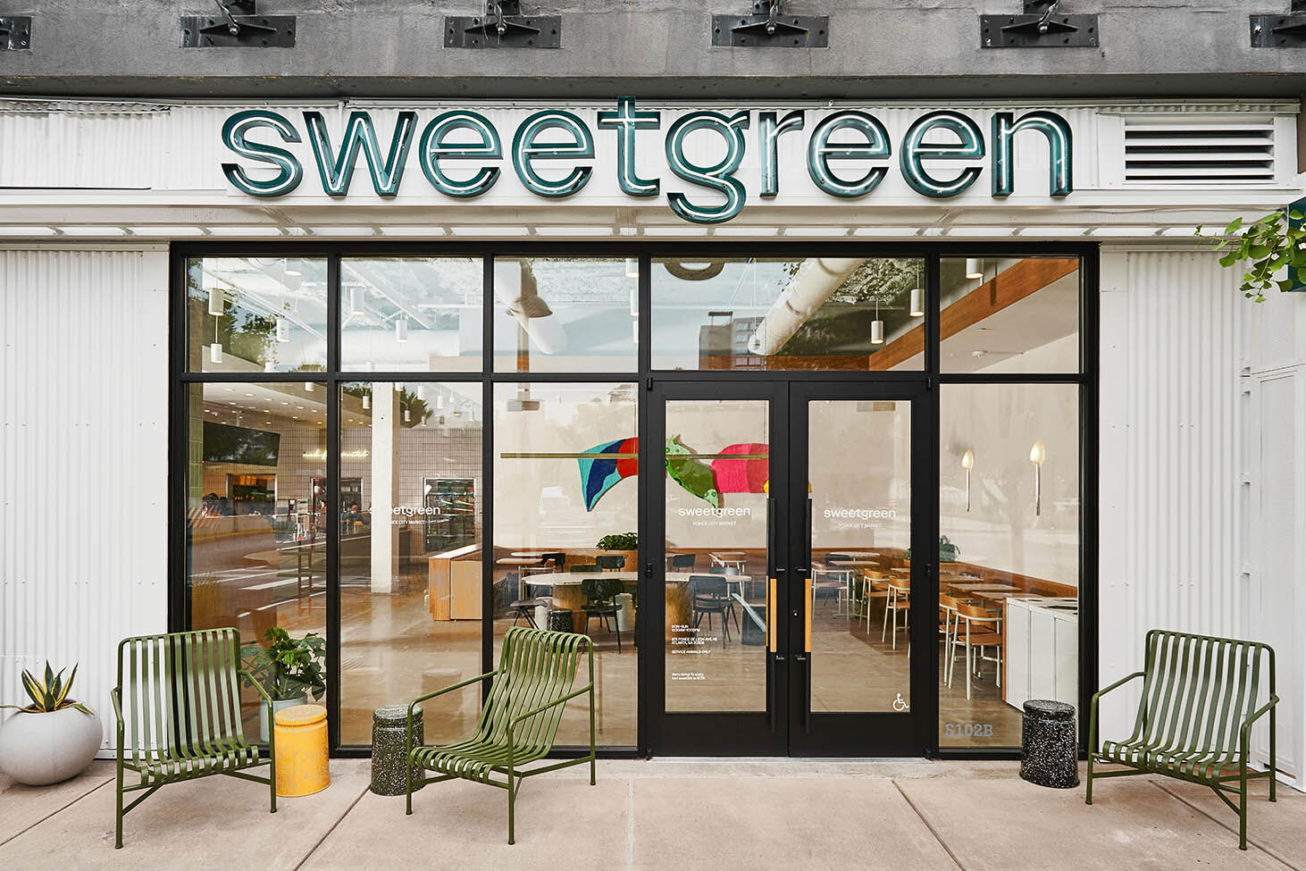 sweetgreen-storefront.jpg