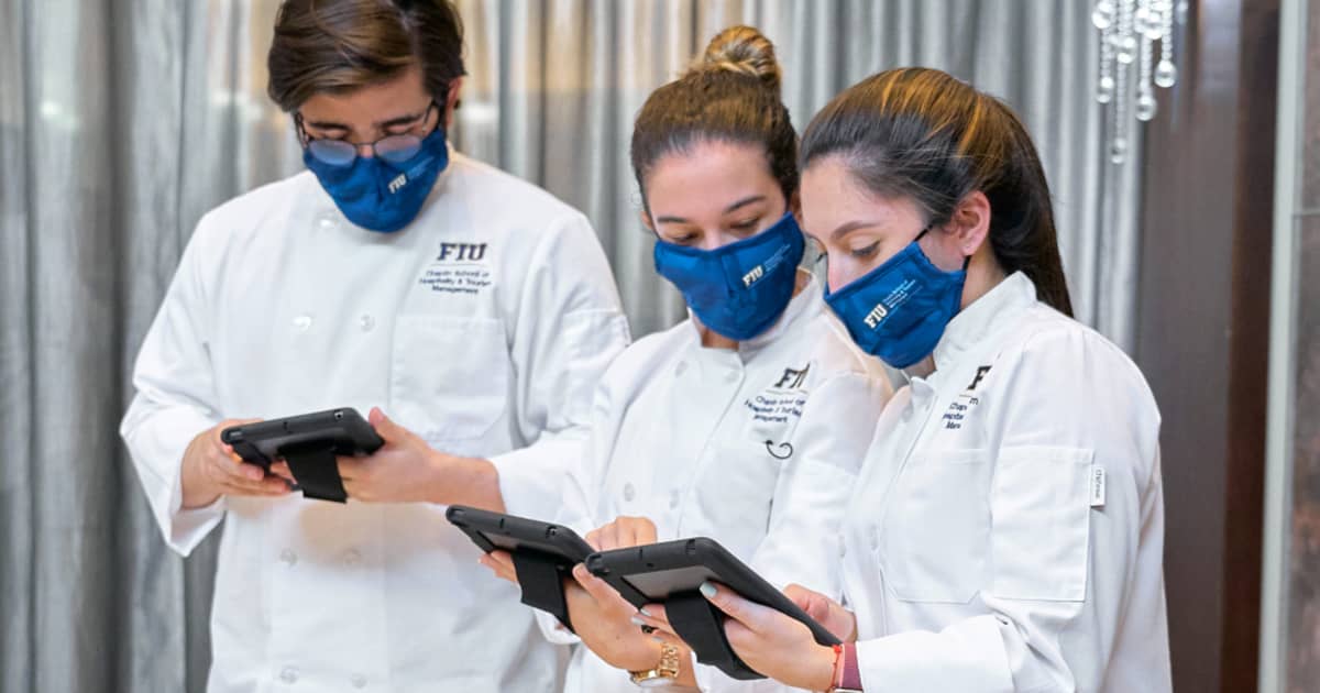 Students serve up hospitality, with a side of technology - FIU News